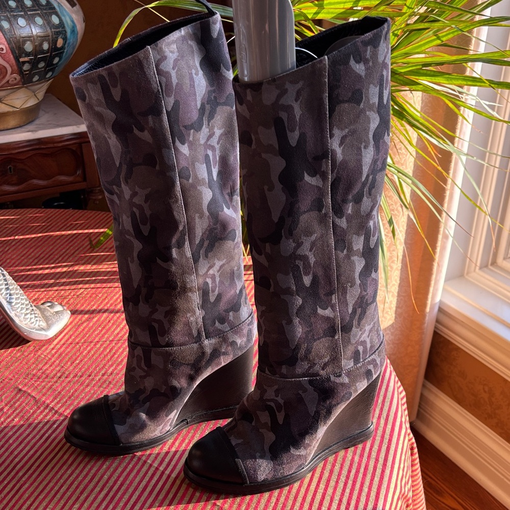 CHUCKIES , New York Camouflage Wedge Boots